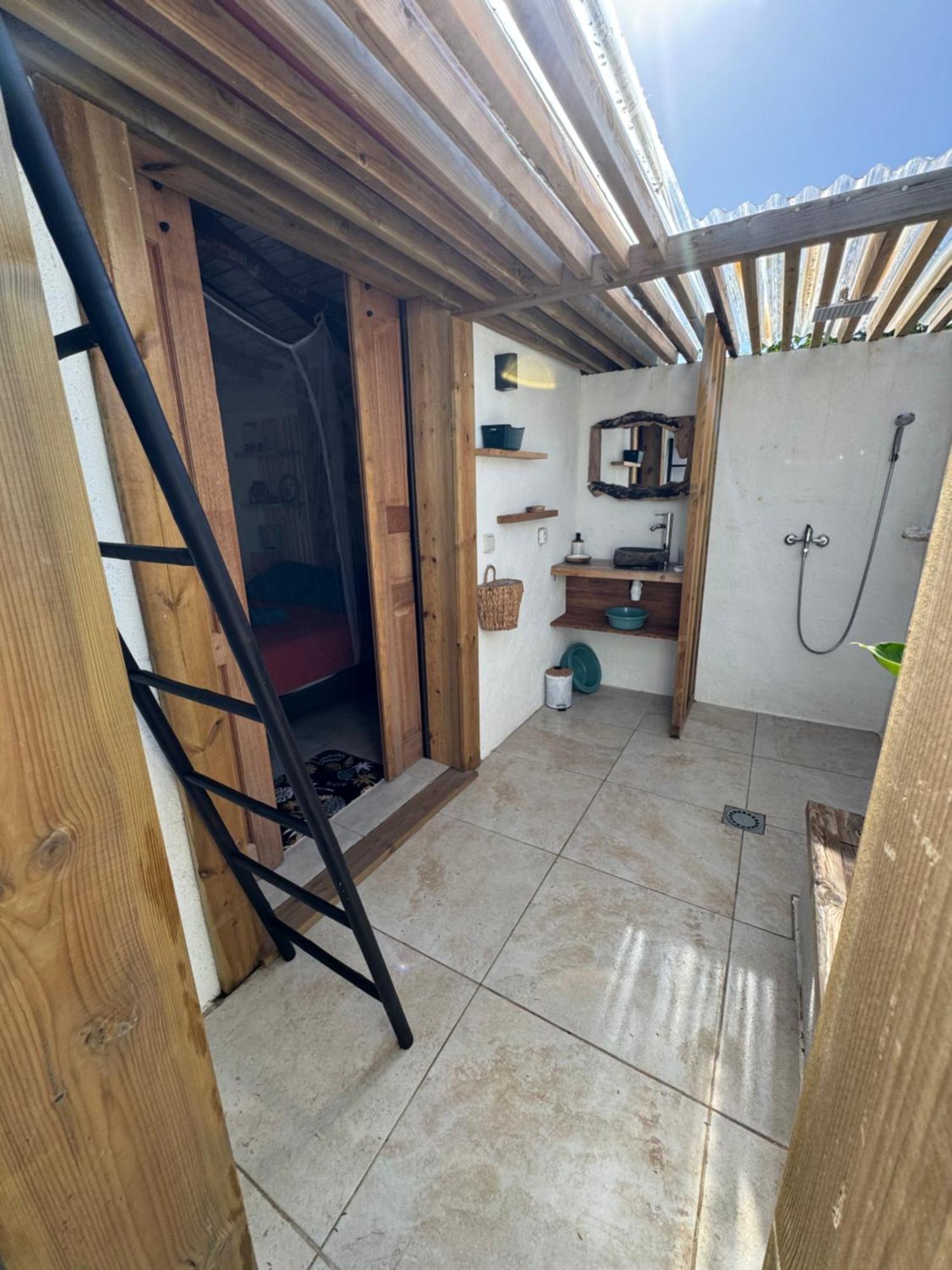 Vakantiehuis Bologne By Tiki Kaz *